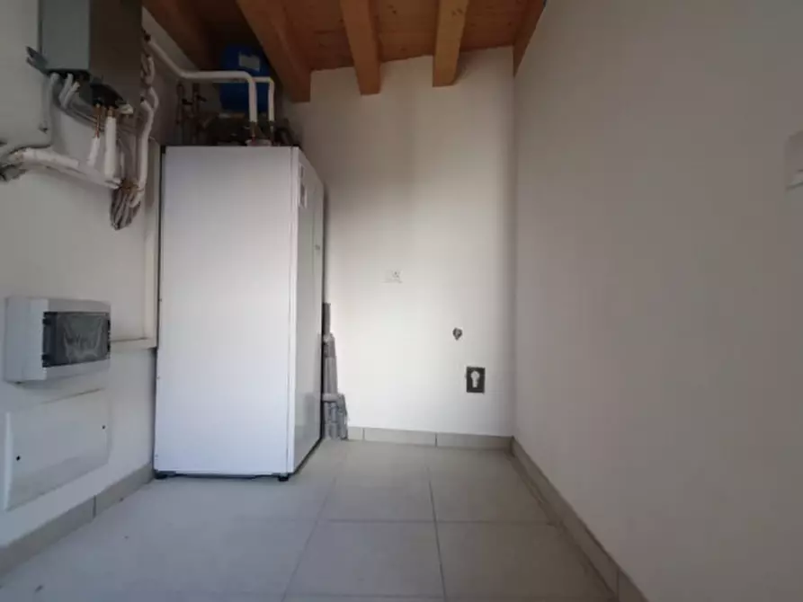 Immagine 10 di Casa bifamiliare in vendita  in VIA CANTONE a Reggiolo