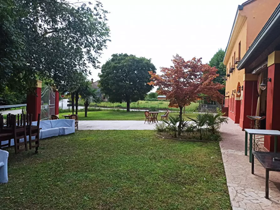Immagine 8 di Agriturismo in vendita  in Via Alture a Torri Di Quartesolo