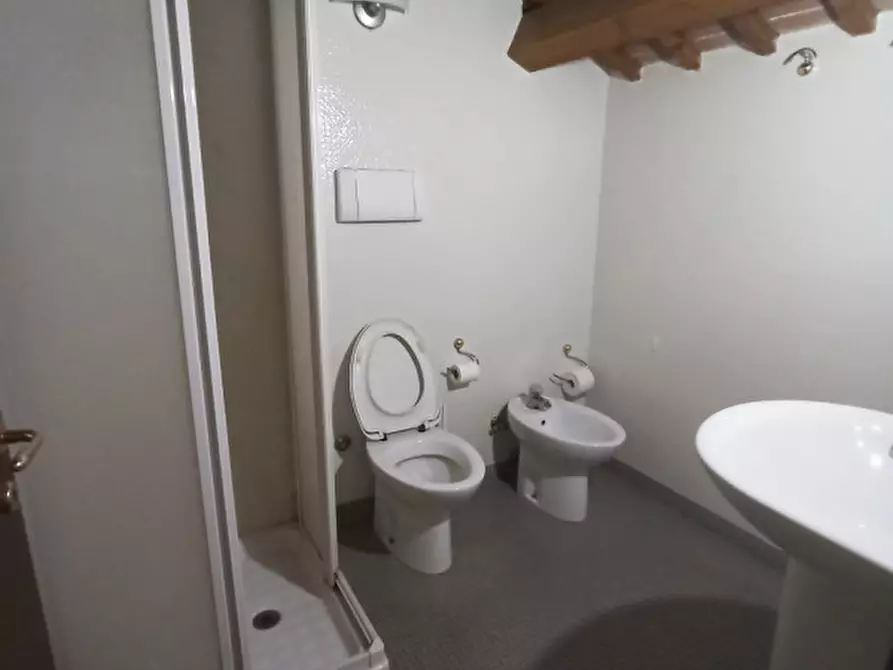 Immagine 19 di Agriturismo in vendita  in Via Alture a Torri Di Quartesolo