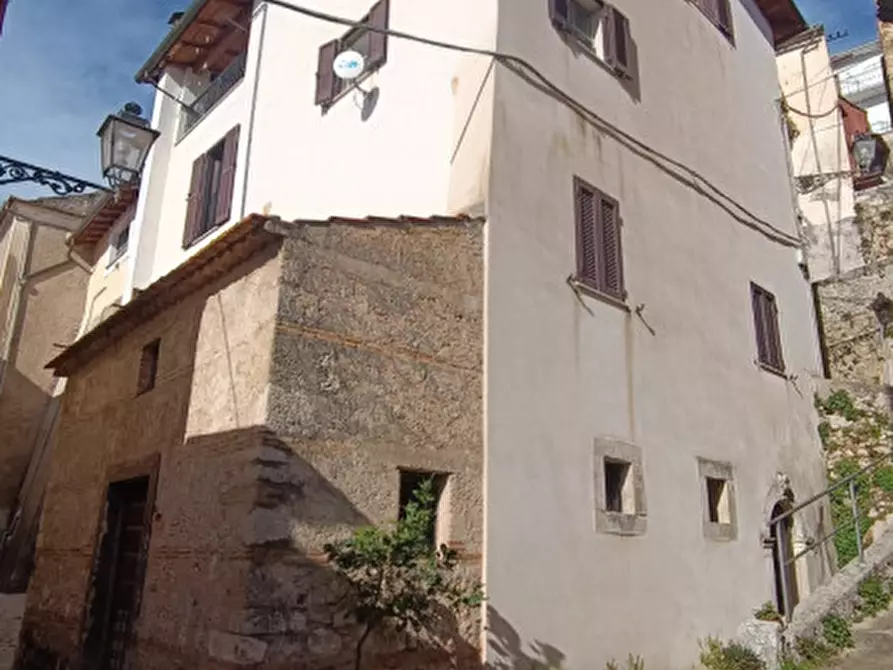 Immagine 1 di Palazzo in vendita  in via dell'ospedale a Alvito