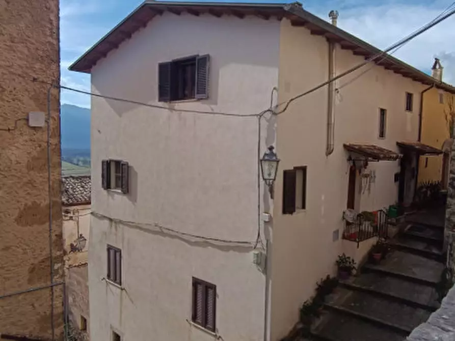 Immagine 3 di Palazzo in vendita  in via dell'ospedale a Alvito