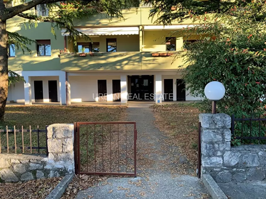 Immagine 12 di Appartamento in affitto  in Via del Biancospino 30/8 a Trieste