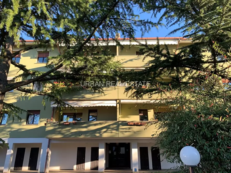 Immagine 23 di Appartamento in affitto  in Via del Biancospino 30/8 a Trieste