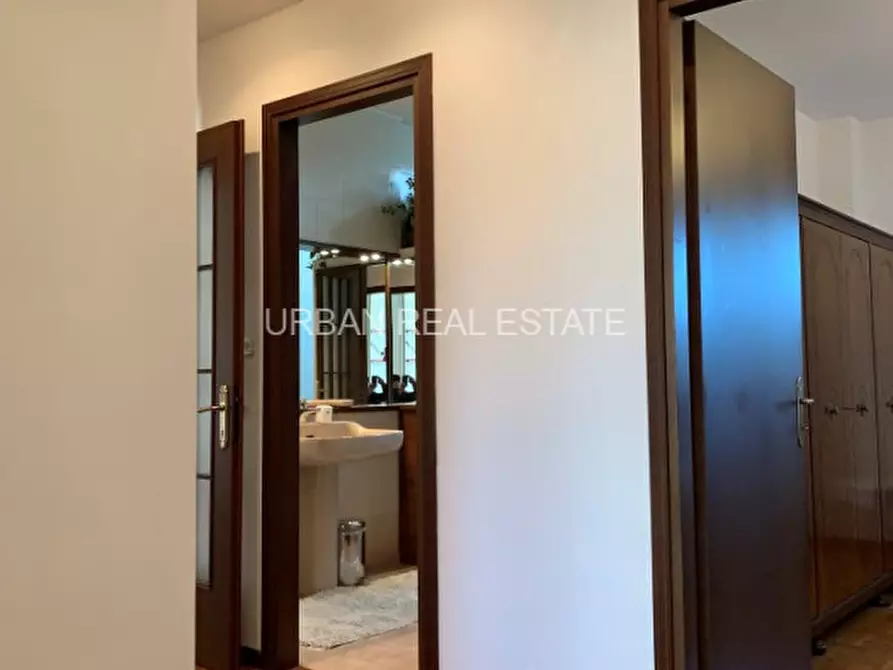 Immagine 35 di Appartamento in affitto  in Via del Biancospino 30/8 a Trieste