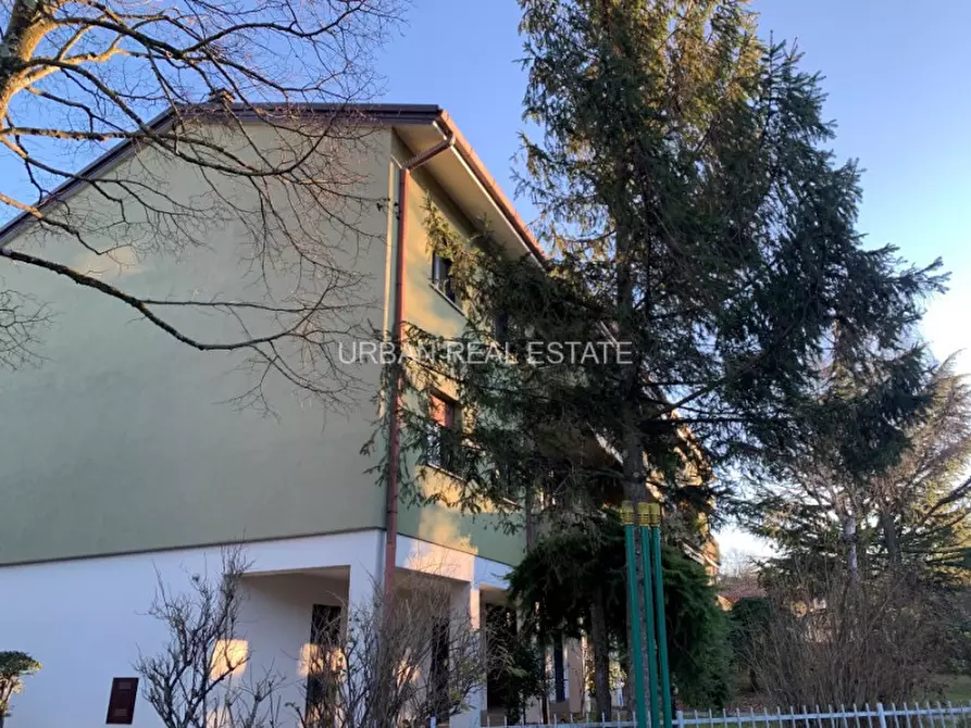 Immagine 49 di Appartamento in affitto  in Via del Biancospino 30/8 a Trieste