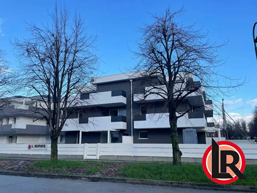 Immagine 8 di Appartamento in vendita  in Piazza della Repubblica a Camisano Vicentino