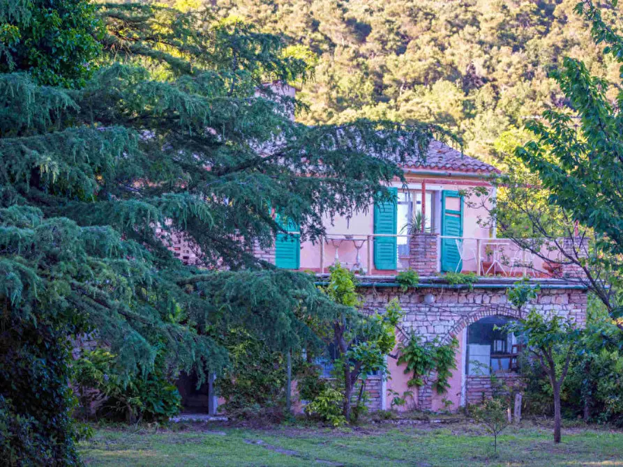 Immagine 1 di Villa in vendita  in Massignano a Ancona