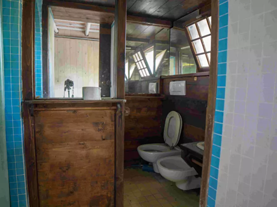 Immagine 49 di Villa in vendita  in Massignano a Ancona