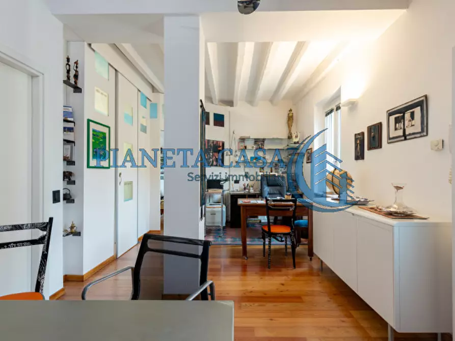 Immagine 30 di Appartamento in vendita  in Via Abbadesse a Milano
