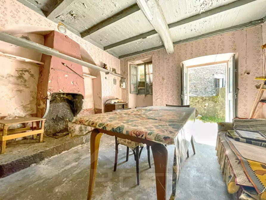 Immagine 6 di Rustico / casale in vendita  in Via Adua 11 a Miasino