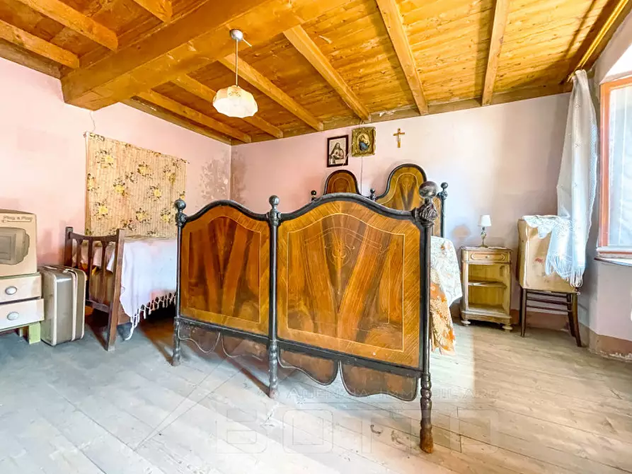 Immagine 10 di Rustico / casale in vendita  in Via Adua 11 a Miasino