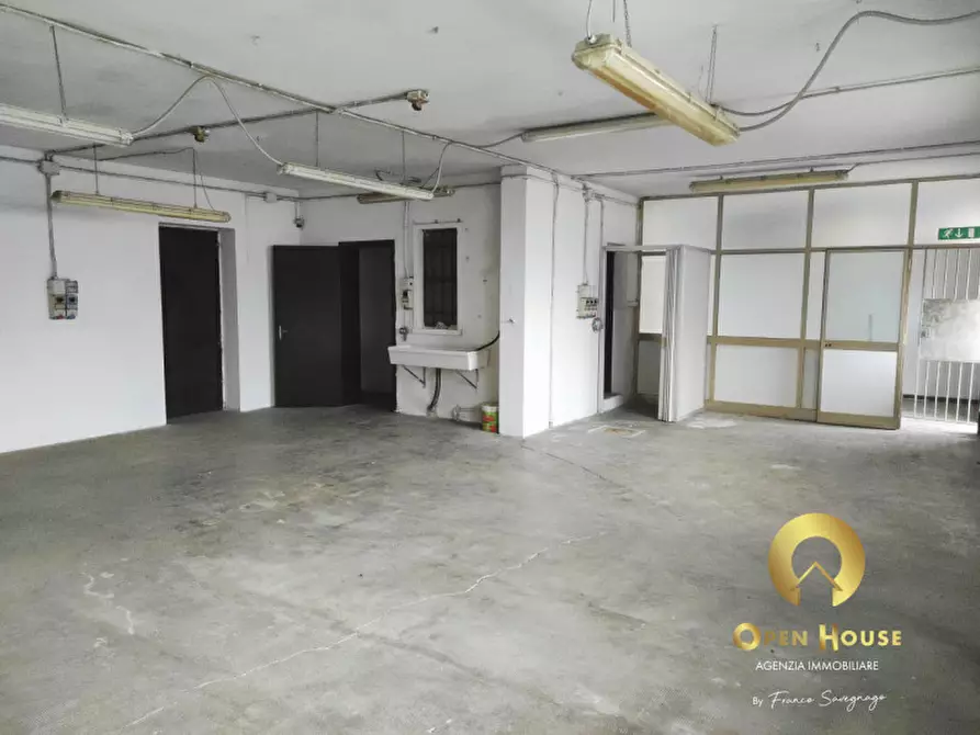 Immagine 2 di Magazzino in affitto  in via diviglio a Caldogno