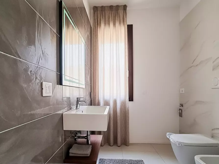 Immagine 9 di Appartamento in vendita  a Passignano Sul Trasimeno