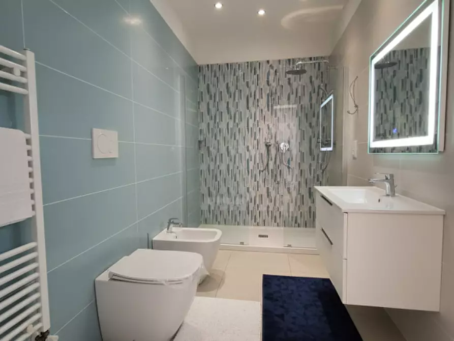 Immagine 10 di Appartamento in vendita  a Passignano Sul Trasimeno