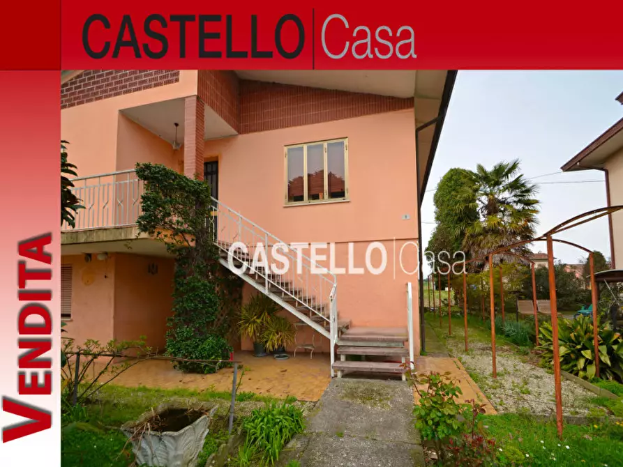 Immagine 1 di Casa indipendente in vendita  in via castellana treville a Castelfranco Veneto