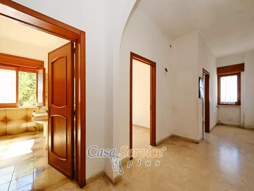 Immagine 26 di Villa in vendita  in Via Savona a Matino