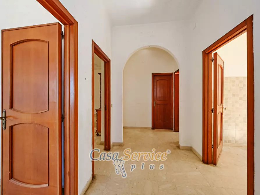 Immagine 38 di Villa in vendita  in Via Savona a Matino