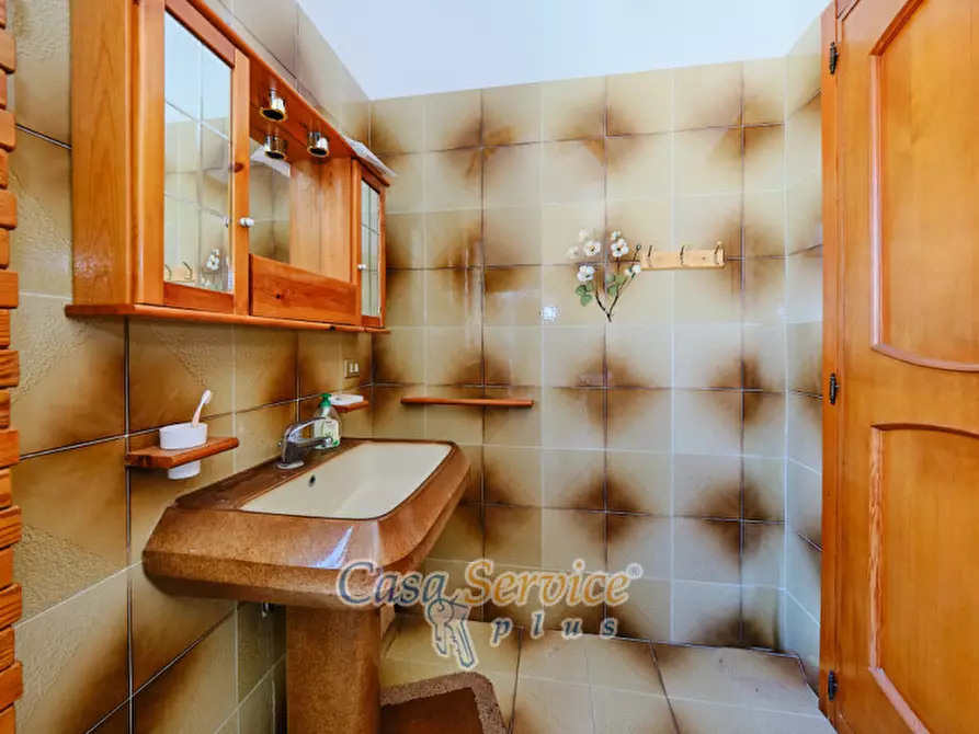 Immagine 45 di Villa in vendita  in Via Savona a Matino