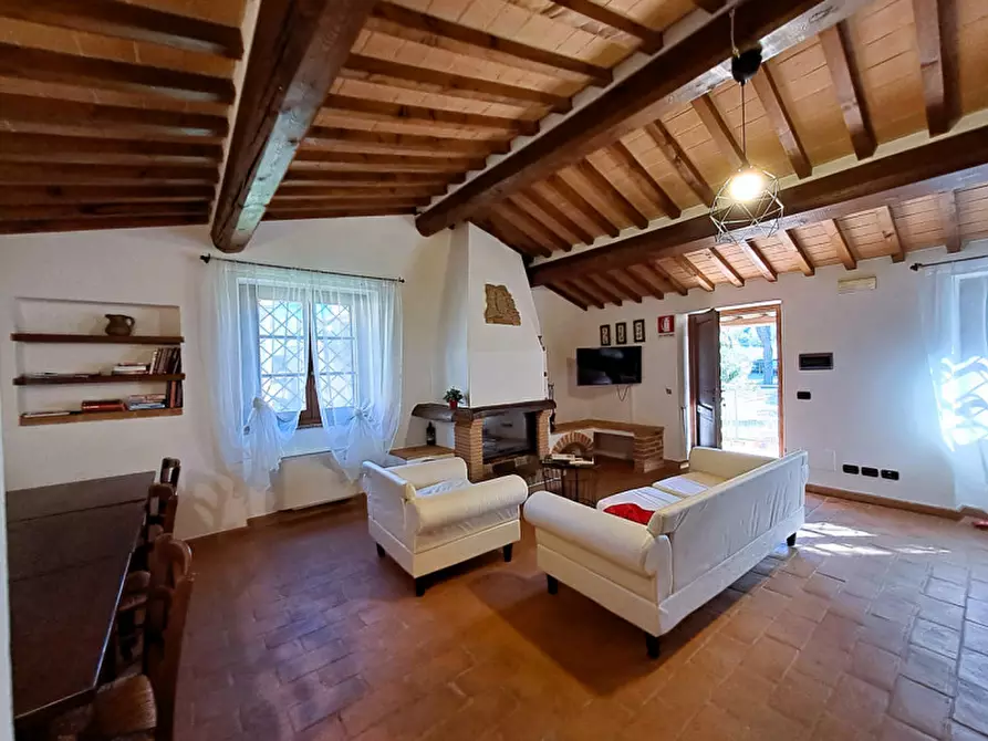 Immagine 17 di Rustico / casale in vendita  a Tuoro Sul Trasimeno