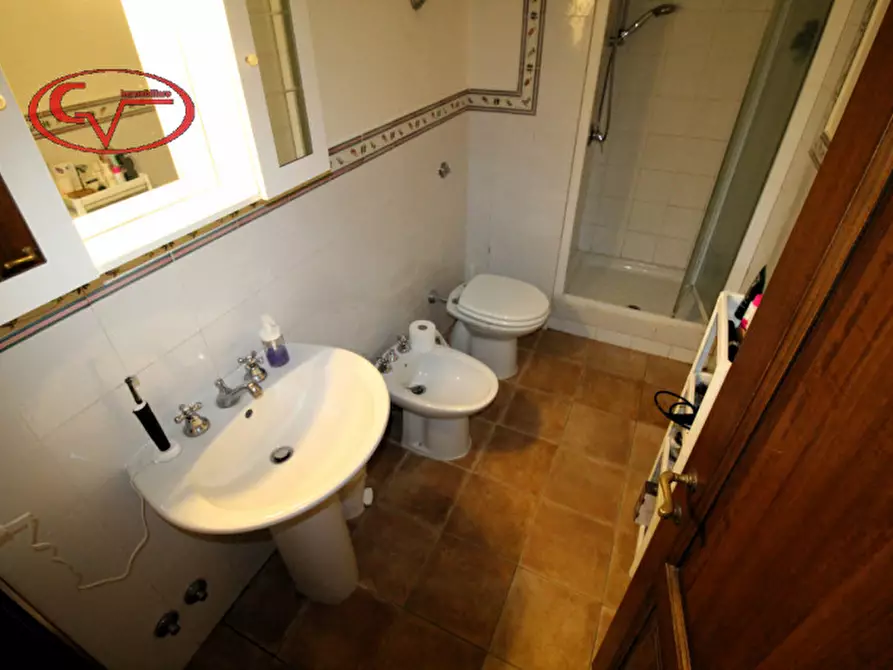 Immagine 14 di Appartamento in vendita  in Giunchetine a Cavriglia