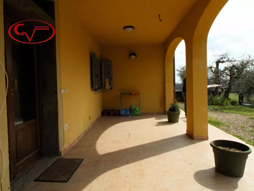 Immagine 17 di Appartamento in vendita  in Giunchetine a Cavriglia