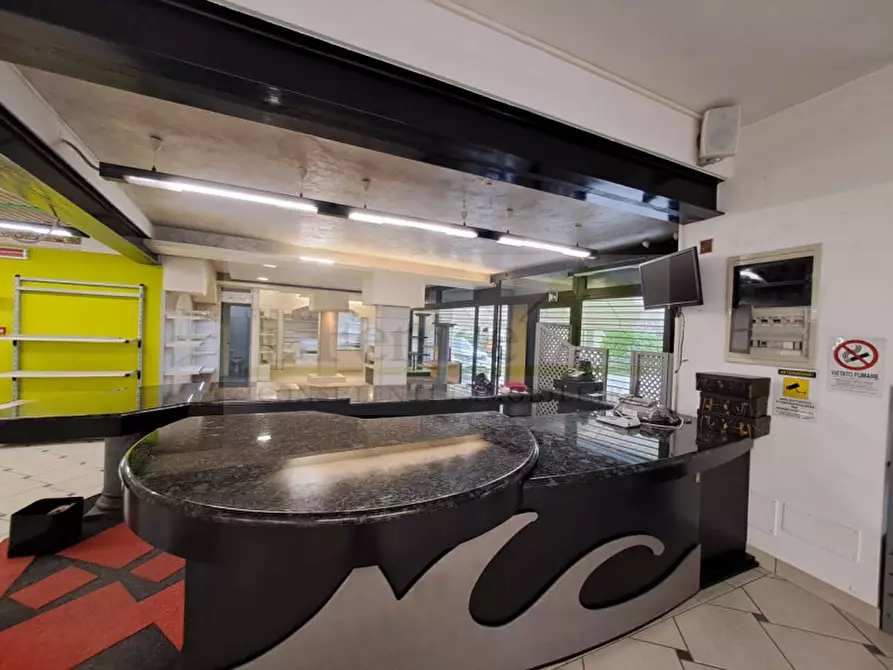 Immagine 4 di Negozio in affitto  in via Solferino Guidizzolo a Guidizzolo