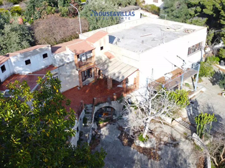 Immagine 5 di Villa in vendita  in via duca giordano a Noto