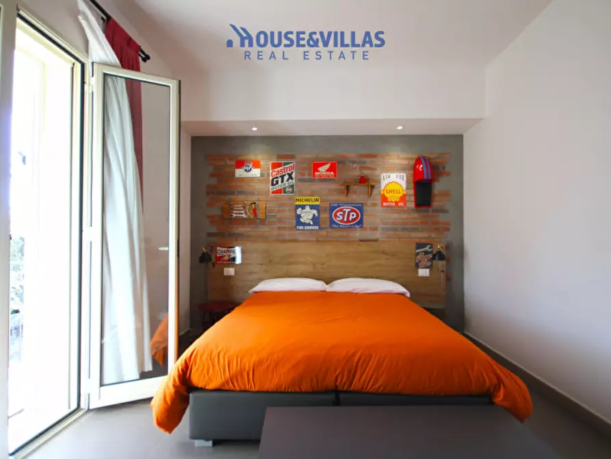 Immagine 21 di Villa in vendita  in via duca giordano a Noto