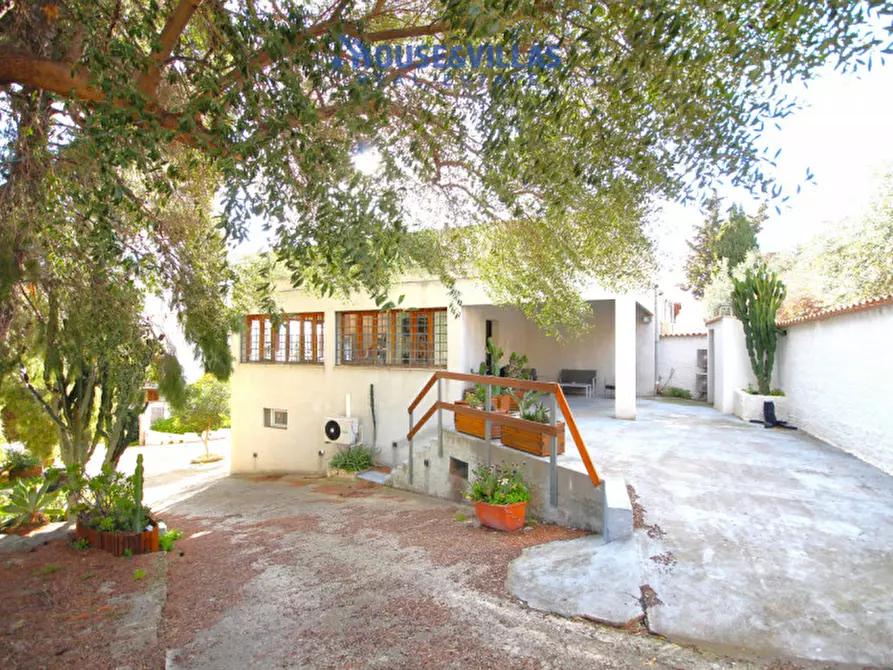 Immagine 39 di Villa in vendita  in via duca giordano a Noto