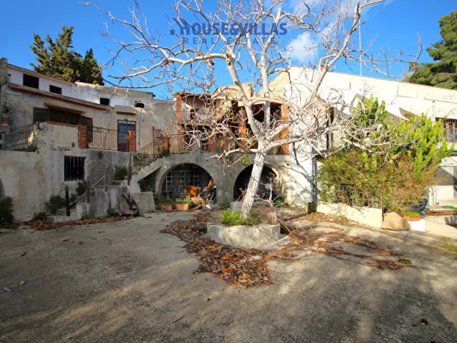 Immagine 56 di Villa in vendita  in via duca giordano a Noto