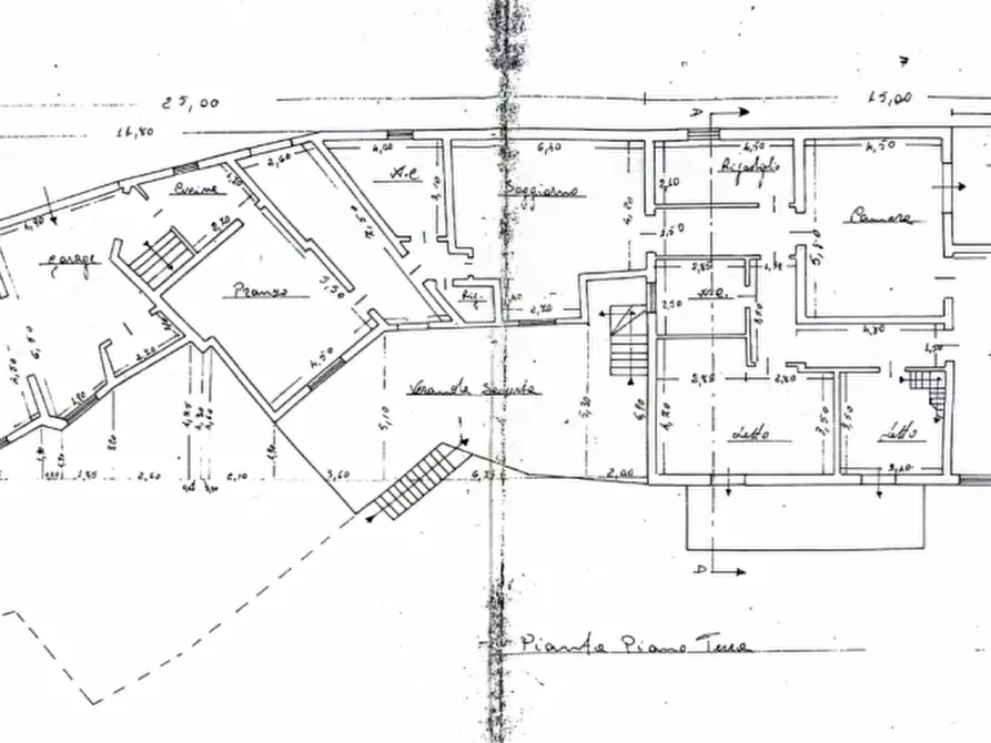 Immagine 61 di Villa in vendita  in via duca giordano a Noto