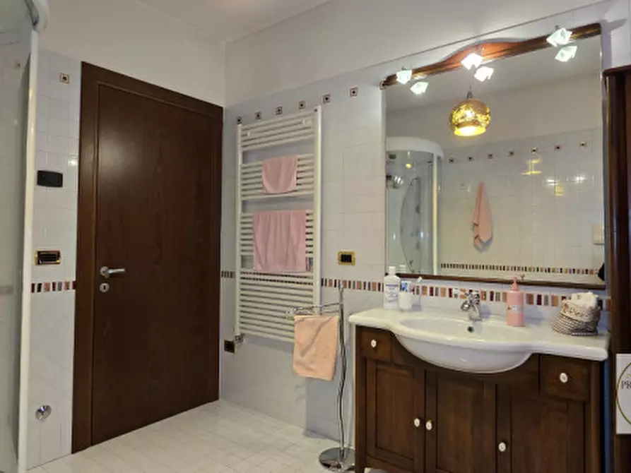Immagine 43 di Casa indipendente in vendita  a Villa Estense