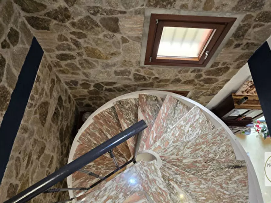 Immagine 46 di Casa indipendente in vendita  a Villa Estense
