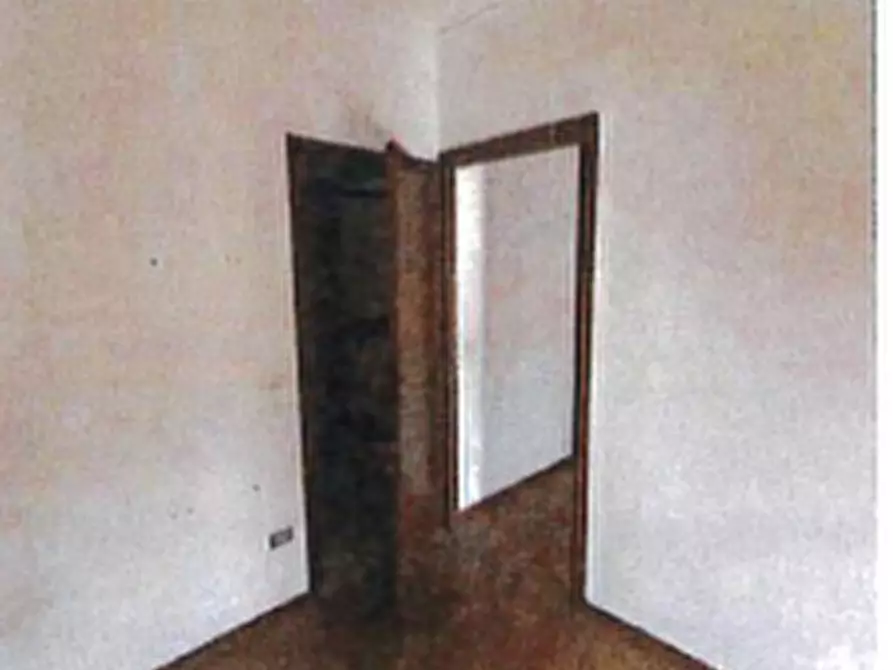 Immagine 21 di Palazzo in vendita  in VICOLO BALDANI 246 a Bussolengo