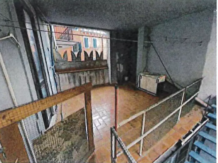 Immagine 26 di Palazzo in vendita  in VICOLO BALDANI 246 a Bussolengo
