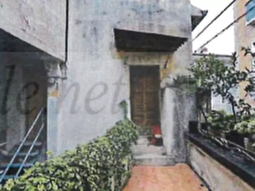 Immagine 28 di Palazzo in vendita  in VICOLO BALDANI 246 a Bussolengo