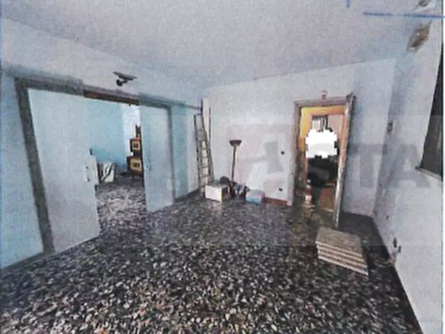 Immagine 65 di Palazzo in vendita  in VICOLO BALDANI 246 a Bussolengo