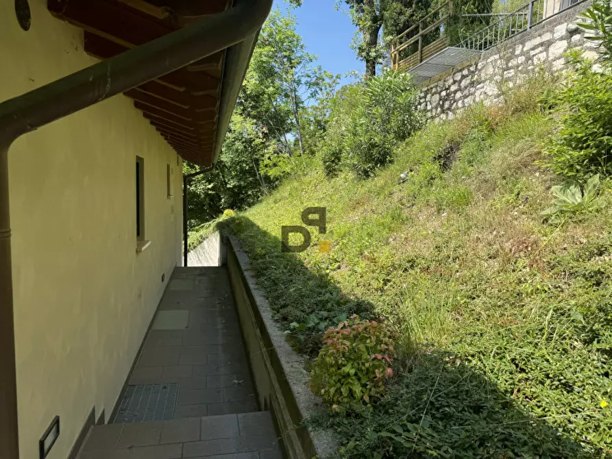 Immagine 19 di Casa indipendente in vendita  in VIA NOVAGLIO a Polpenazze Del Garda