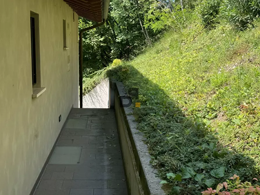 Immagine 23 di Casa indipendente in vendita  in VIA NOVAGLIO a Polpenazze Del Garda