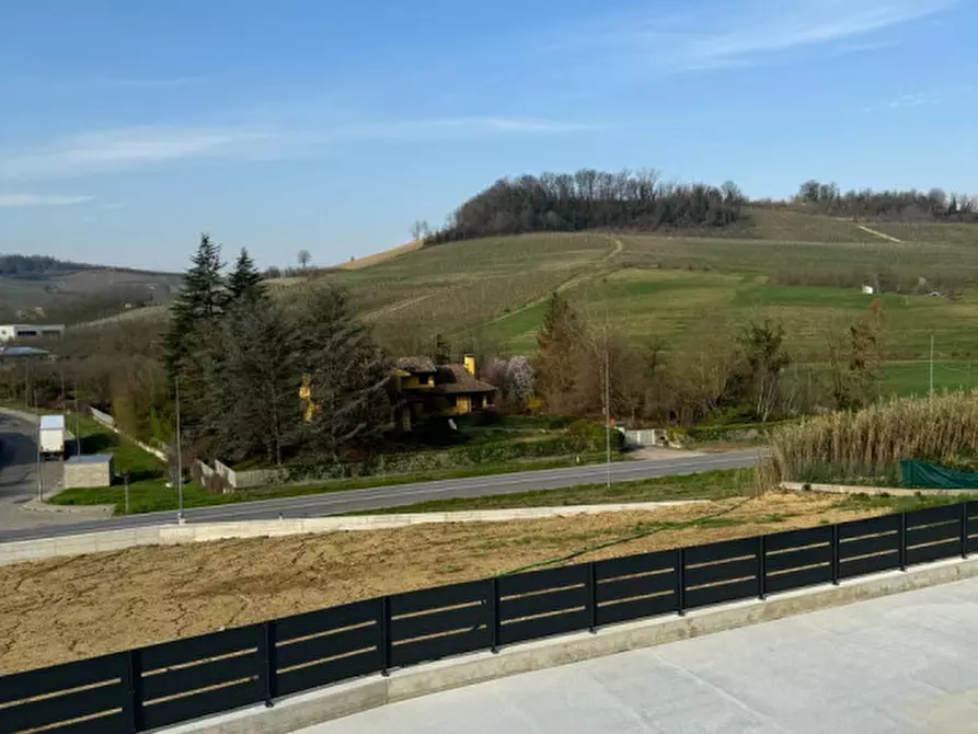 Immagine 2 di Terreno in vendita  a Guarene