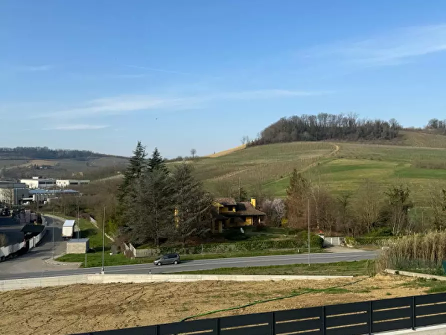 Immagine 3 di Terreno in vendita  a Guarene