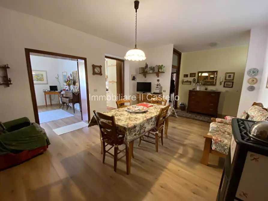 Immagine 3 di Appartamento in vendita  in Via T.C. Fioretti a Castiglione Del Lago