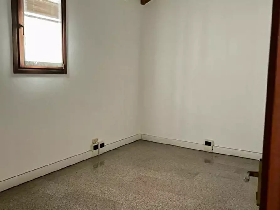 Immagine 11 di Ufficio in affitto  in Via Cadorna a Monselice