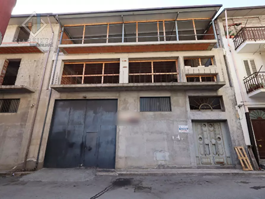 Immagine 1 di Casa indipendente in vendita  in Via Ugo Foscolo a Palagonia