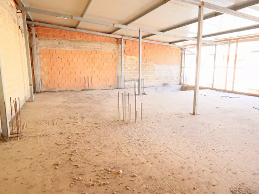 Immagine 6 di Casa indipendente in vendita  in Via Ugo Foscolo a Palagonia