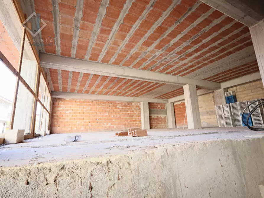 Immagine 14 di Casa indipendente in vendita  in Via Ugo Foscolo a Palagonia