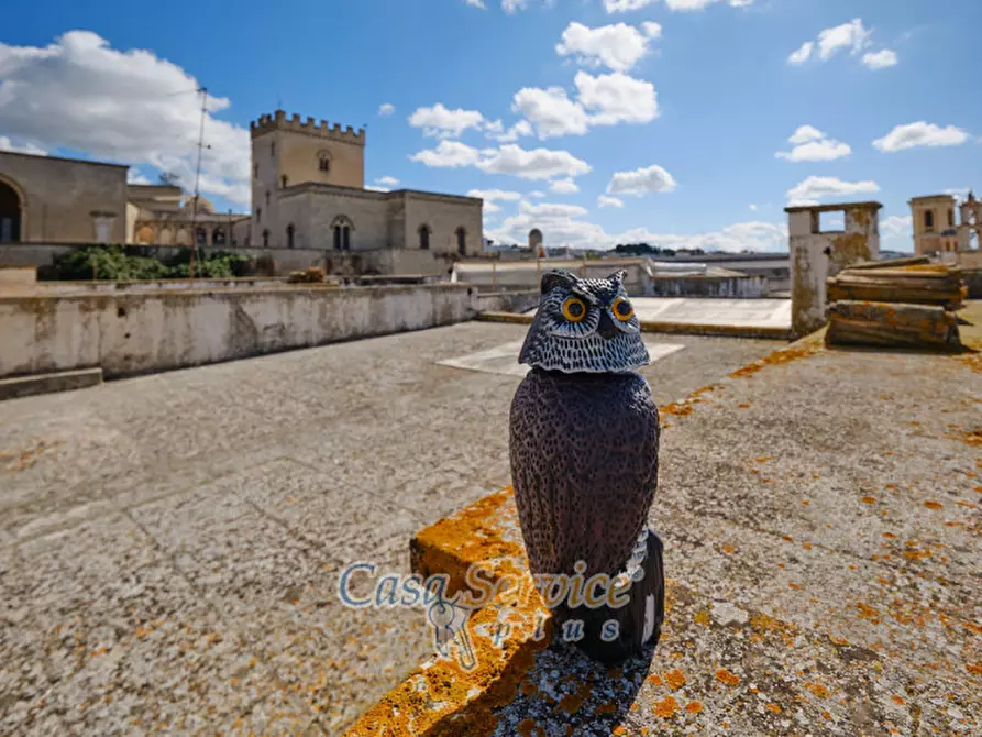 Immagine 25 di Palazzo in vendita  in Via Lucia La Greca a Parabita