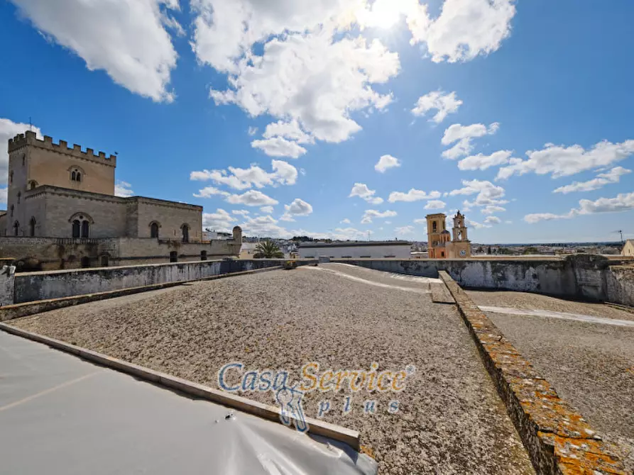 Immagine 26 di Palazzo in vendita  in Via Lucia La Greca a Parabita
