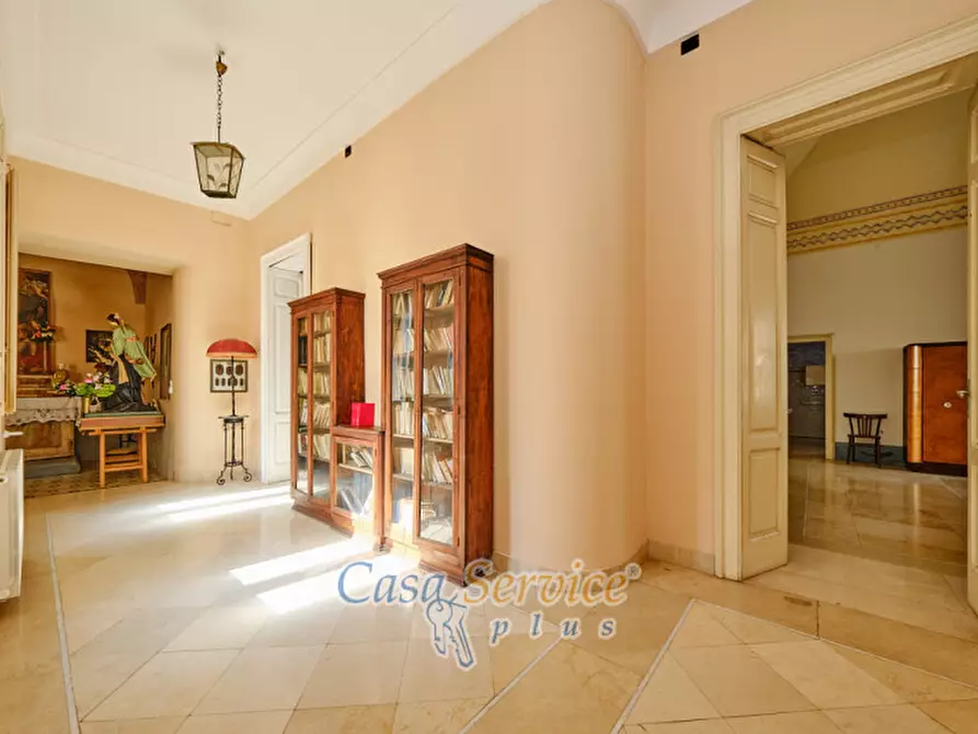 Immagine 56 di Palazzo in vendita  in Via Lucia La Greca a Parabita