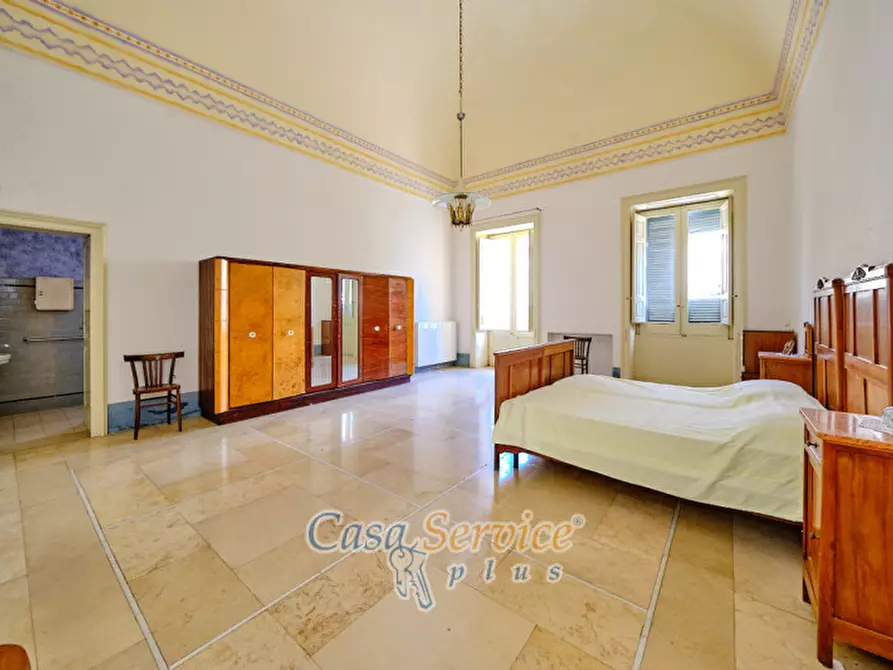 Immagine 59 di Palazzo in vendita  in Via Lucia La Greca a Parabita